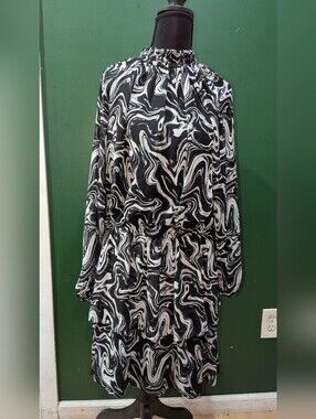Black & White Swirl Tiered Dress